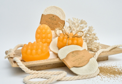 Massageseife Mango mit Luffascheibe